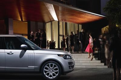 RANGE ROVER 2015 Range Rover attains exemplary levels of design and driving experience,