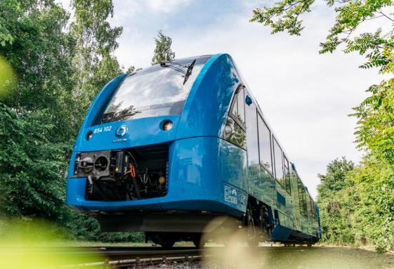 Hydrogen trains are now operating in regular service Project examples Hydrogen trains are offering a low cost, zero emission alternative to diesel trains Today ~40% of trains in Europe run on diesel
