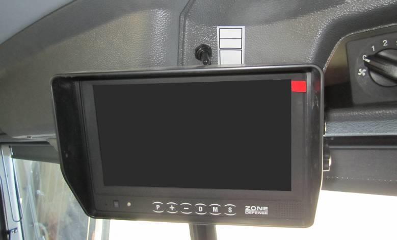 1 OPERATION CONTROLS LOCALISATION (INSIDE CAB) NOTE: General controls location and appearance may differ from pictures below.