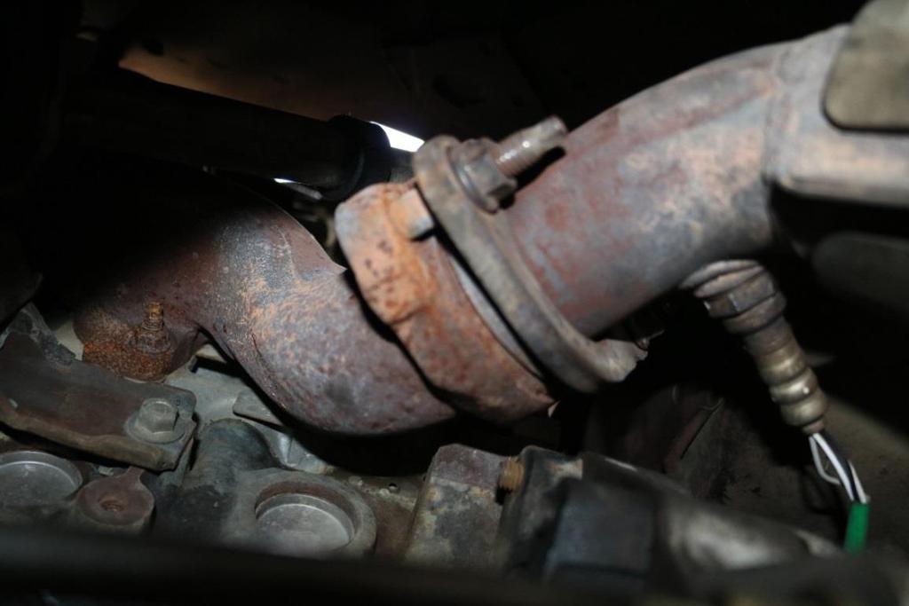 4. Remove the H-pipe. The midpipe contains a total of 8x 15mm bolts, two per side both front and rear.