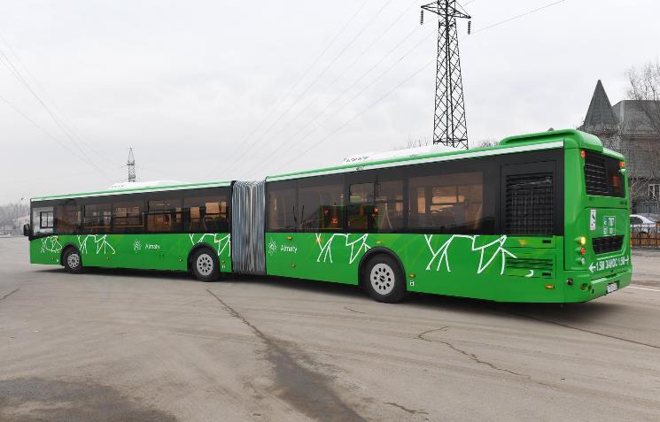 Some characteristics of the route City launched 20 meter long 201 buses that duplicates the LRT route To
