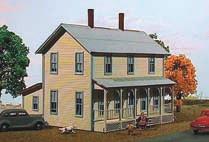 N SCALE STRUCTURES Two-Story Farmhouse N w/porch - Kit American Model Builders. 2-1/2 x 1-3/4 x 2-1/4" 6.2 x 4.