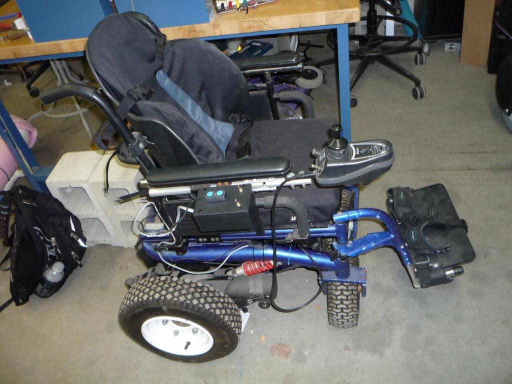 Figure 17: Image of Annalee s finished power chair. 2.5 Nathan The final prototype design for Nathan s chair uses the original aluminum frame with a number of modifications.