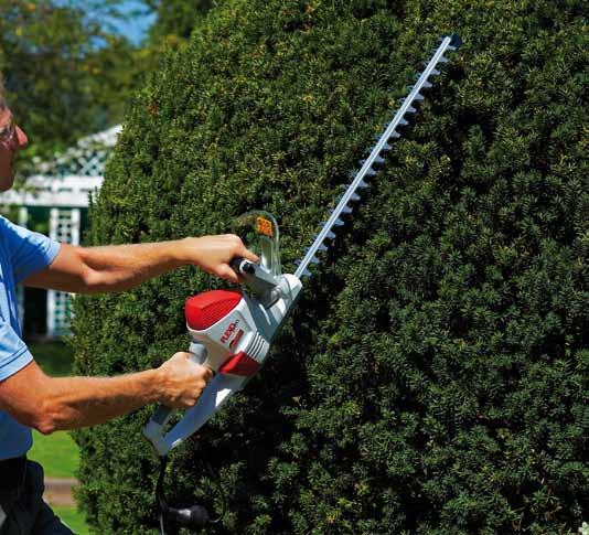 Electric Hedge Trimmer HS 6055 / 6060 Advanced handle ergonomics and superb cutting performance Patented innovative front handle, rotatable by 180 with 3 locking positions: for optimal ergonomics,