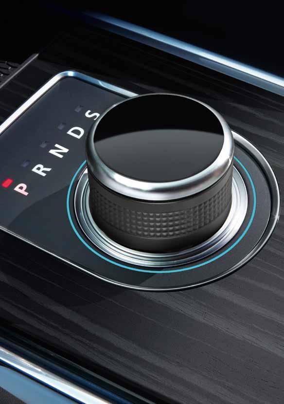 AUTOMATIC TRANSMISSION EIGHT SPEED AUTOMATIC TRANSMISSION F-PACE's automatic transmission is highly responsive, smooth and efficient.