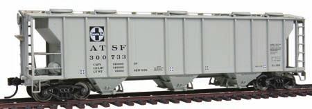 Platinum Line Trinity 30,000-Gallon Tank Car Used to Haul Petroleum Products from Coast to Coast Factory-Installed Grab Irons Etched Metal Walkways Ready to Run Single Cars 37.