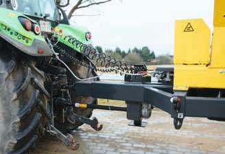 FLEXIBILITY. A SPECIALIST FOR STANDARD TRACTORS. The BS 12000 PROFI is very flexible in terms of the host tractor.