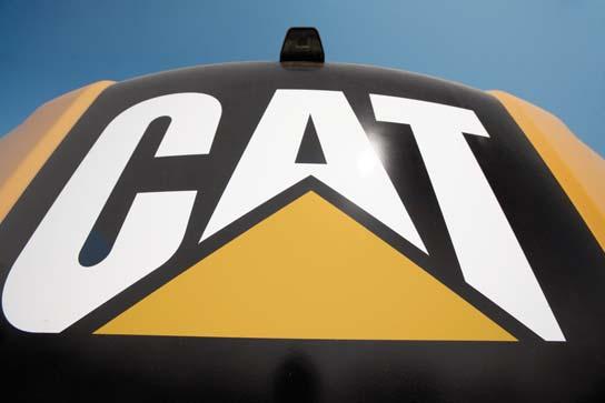 Cat Grease Lubricated Track 2 (GLT2) track link protects moving parts by keeping water, debris, and dust out and grease sealed in, which delivers longer wear life and reduced noise when traveling.