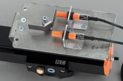 (24V) 2) T5 box: Indicates the position to the 4) Connection Cable to control the pilot 6) Speed control block