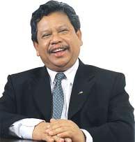bahagian korporat / profil pengarah Pos Malaysia & Services Holdings Berhad Tan Sri Dr.