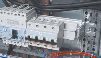 b r e a k i n g a n d p r o t e c t i o n d e v i c e s DPX 3 moulded case circuit breakers DPX moulded case circuit breakers offer optimum solutions