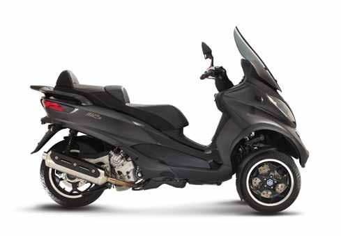 PMP PIAGGIO MULTIMEDIA PLATFORM Your Piaggio MP3 500 can be ordered with the accessory Piaggio PMP system, the first mobile technology to expand your riding experience,