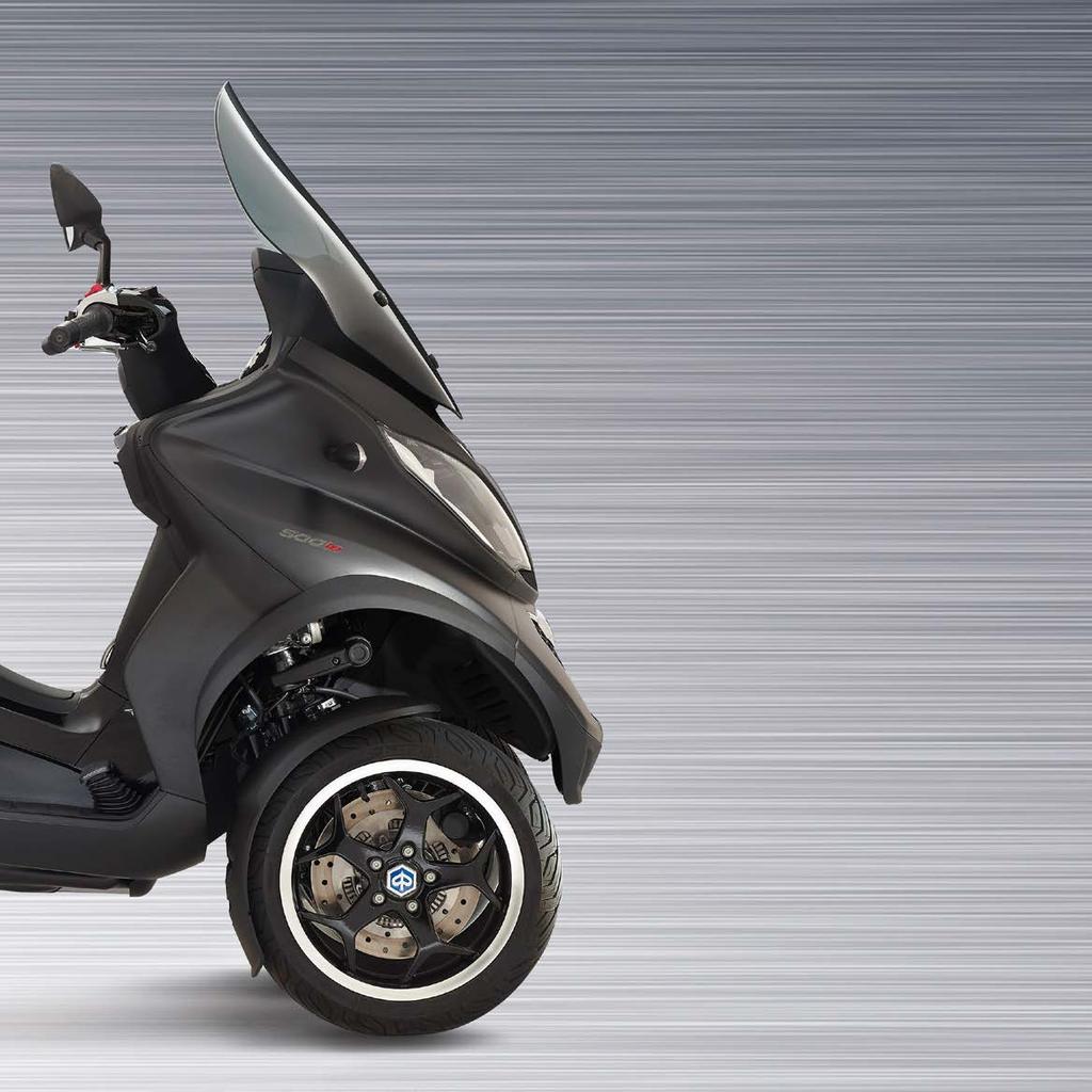 Modern elegance is the hallmark of the restyled Piaggio MP3. A new more dynamic streamlined rear end, which clearly belongs to the Piaggio family.