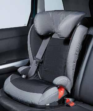 interior 40 Child seat Baby Safe Plus child seat of group 0+ for babies with up to 13 kg of weight or 12 15 months of age.