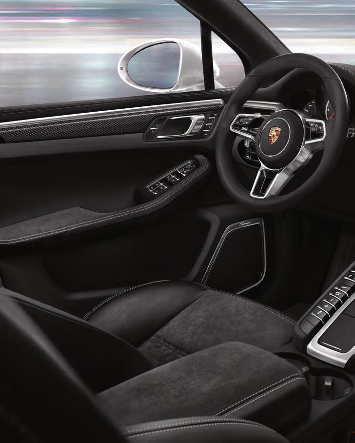 Life, intensified Design The multifunction three-spoke Sport steering wheel is inspired by the design of the 918 Spyder and an established motorsport principle: keep your hands on the wheel.