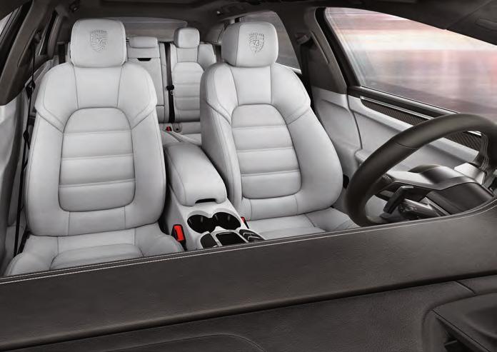 In the Macan Turbo, the adaptive Sport seats with 18-way adjustment are completely upholstered in leather.