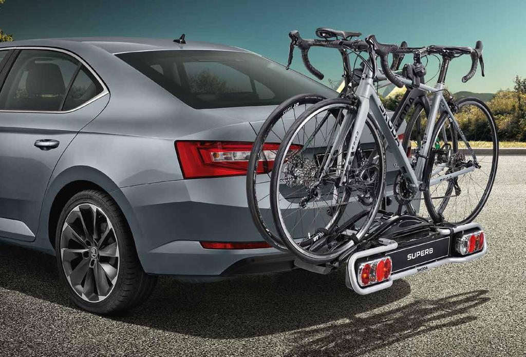 43 Bicycle carrier for a tow bar for 2 bicycles for LHD (000 071 105F) for RHD (000 071 105C) Foldable tow bar