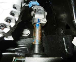 Mark the alignment of the rack and pinion input shaft and the coupler.