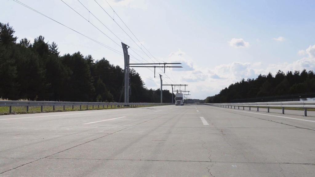 ehighway demonstration track today Film clip See: http://www.mobility.siemens.