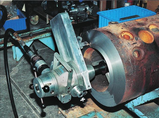 BEVELING WELD END PREPARATION FLANGE FACING MACHINING Tri Tool portable ID mounted machine tools are being used throughout the world by companies who have learned to depend on their precision,
