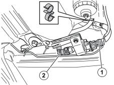 Rivet the fuel pump bracket to the bracket for the fuel tank mounting. D2302959 23 Take the double clamp from the kit.