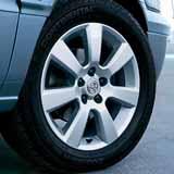 Zafira Breeze ZAFIRA BREEZE FEATURES 205/55 R 16 ultra-low profile tyres Dark-tinted Solar