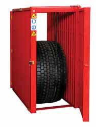 The pressure effect generated by a tyre explosion is contained by the cage structure: In case of tyre burst, the pressure absorbing ironbars reduce risks of injury if standing near the cage.