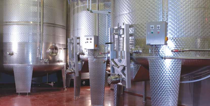 » Red wine mash pressure flooder FD-DF Speidel s pressure flooder is a mash fermentation tank for pressureless applications with air impulse blast pipes for a gentle and smooth re-circulation.