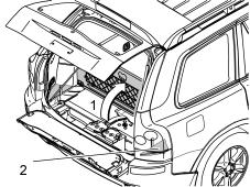 1 Preparations Applies to two-wheel drive cars with two rows of seats Remove the rear floor hatch (1) by folding it back slightly and pulling it backwards out of its mountings.