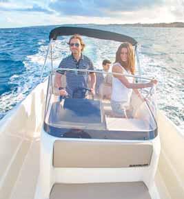 ACTIV 675 SAFETY On the water, a powerful Mercury engine guarantees safe and agile navigation.