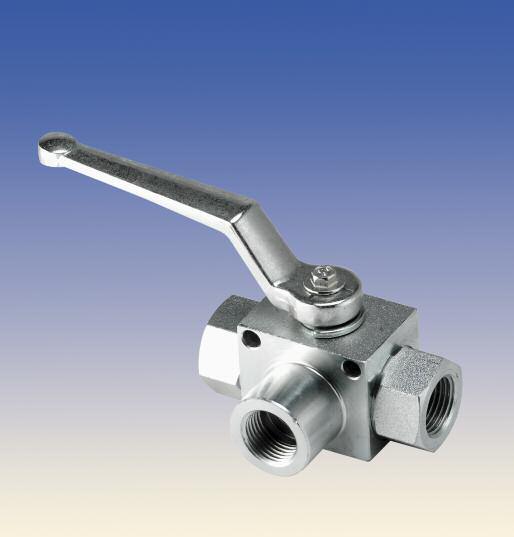 BALL VALVES BVC-3 SERIES 3 WAY HIGH PRESSURE BALL VALVES INTRODUCTION Holmbury BVC-3 ball valves are designed to suit a wide range of applications including mobile plant and industrial equipment.