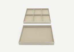 36 Svuotatasche: Possono essere inseriti nei cassetti e vassoi, Valet trays: they can be inserted in drawers and pull-out trays P 22.1 L 18.8 H 4 cm W 8.70 D 7.40 H 1.