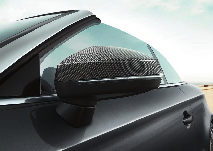 Sport and design 7 02 Exterior mirror covers in Carbon Dynamic and sporty: The exterior mirror covers in high-quality carbon represent a visual