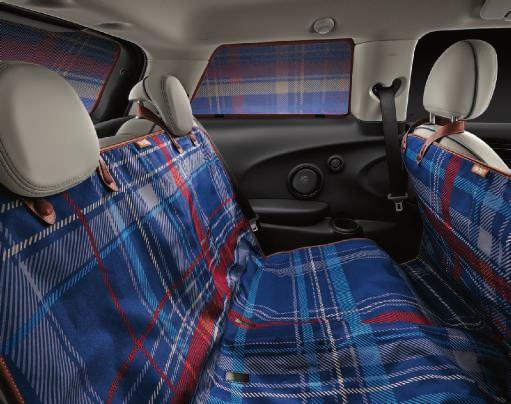 Multi-purpose cover The waterproof, dirt-repellent cover fits the rear seats securely and comfortably, and provides both effective protection and easy access to the seatbelt buckles.