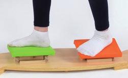 Each balance board measures 96 x 20cm, and the 3-way linking