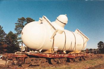 Separation High pressure separator for a refinery in south Louisiana. Shell Plate 4.375" thick, ASME Section VIII, Div.2 with 13" wall thickness sump. Shipment by rail in early 1993.