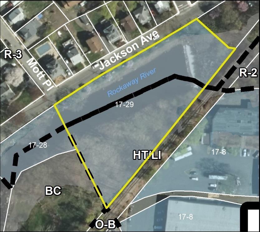 Appendix C: Split-Lot Zoning s Block 17 Lot 29 Jackson Avenue 15C: Public Property 1. HT/LI 2. R-3 3.