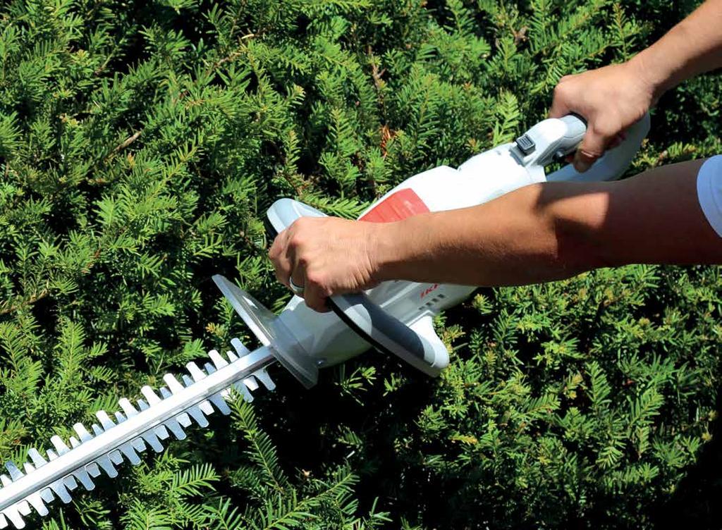 NOISE WEIGHT FUMES VIBRATION = MORE COMFORT Vibration Hedge Trimmer EXTREMLY QUIET At lower noise levels than their petrol alternatives, you can keep
