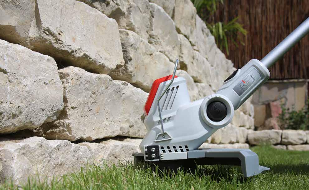 Specifications IAT 40-3025 Battery voltage / 2.5 Ah Runtime (max) 40 min. CORDLESS GRASS TRIMMER IAT 40-3025 Charging time approx.