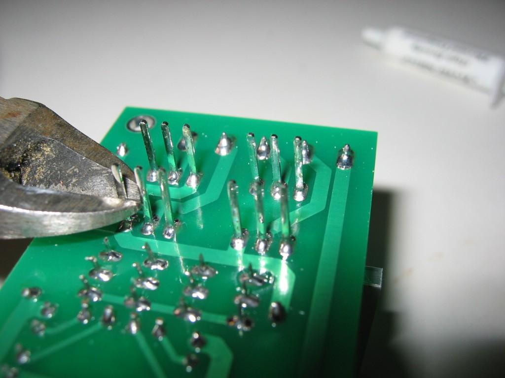 Once the transistors are in, go ahead an tighten up the 4-40 screws.