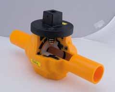 reached position marked by arrows on top of the ball valve Version with gear system (PE 100-RC