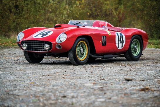 It s a huge event, with over 3,500 collectible cars expected to cross the block, including a 1965 Ford GT Roadster, two LaFerraris, and a pair of mid-year Corvettes owned by Bill Mitchell and Harley