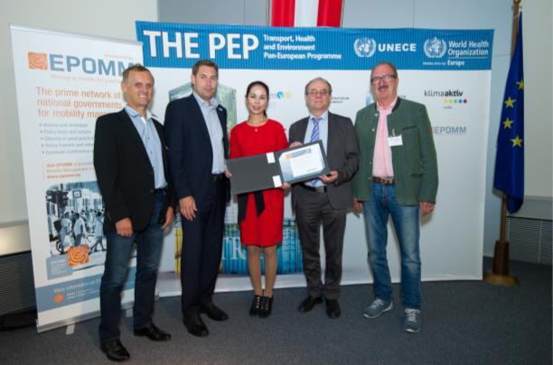 Presentation of the partnership at an EcoDriving workshop, organized by the German Ministry for Environment, 6 July 2017, Berlin. EPOMM AWARD!