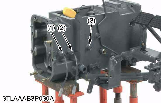 L2800, L3400, WSM TRANSMISSION (MANUAL TYPE) PTO Shift Fork (L3400) 1. Remove the PTO safety switch (1), (2). 2.