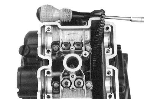 Tighten the cylinder head bolts diagonally to the specified torque. Cylinder head bolt : 21 ~ 25