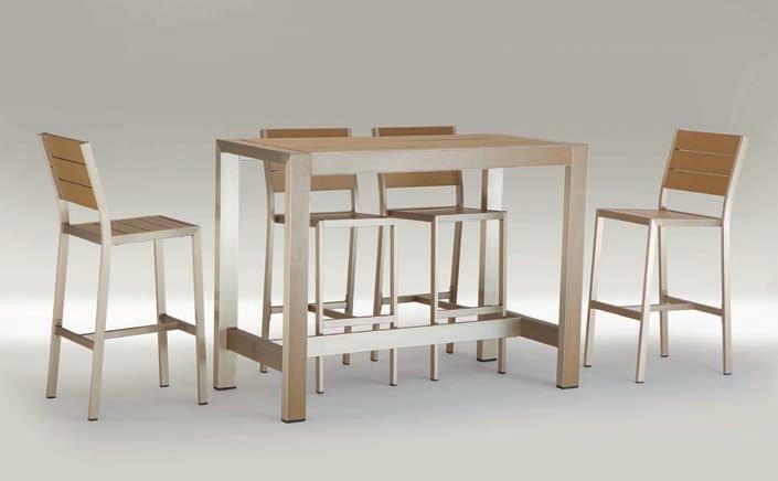 gt 966-set Coordinato composto da un tavolo e quattro sgabelli.