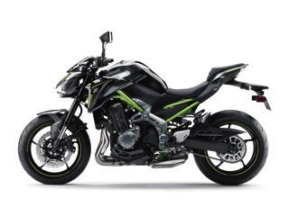New Model Press Release November 13, 2016 DO NOT RELEASE BEFORE NOVEMBER 13, 2016 2017 KAWASAKI Z900 ABS RIDER FOCUSED SUPERNAKED OFFERING SUBLIME BALANCE OF POWER AND HANDLING The sun is rising in