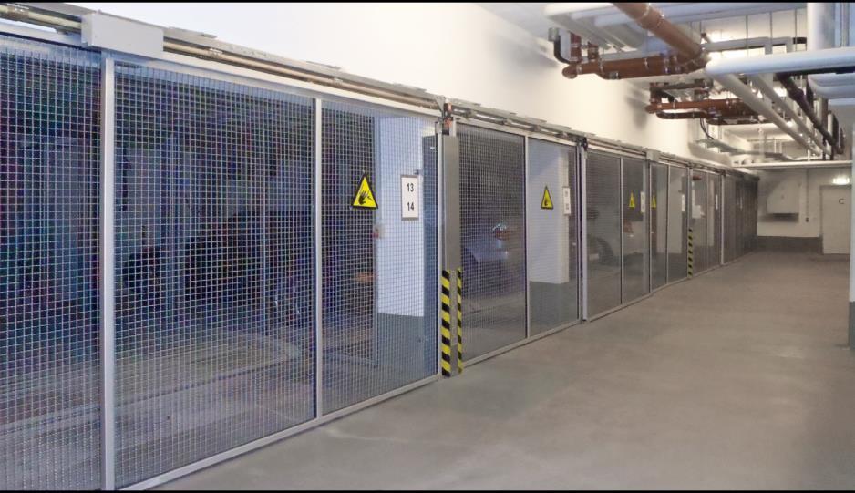 7 NOTE OPTIONAL EXTRA EQUIPMENT - GATES The sliding gates need to be fastened to the available building structure otherwise additional expenses may occur.