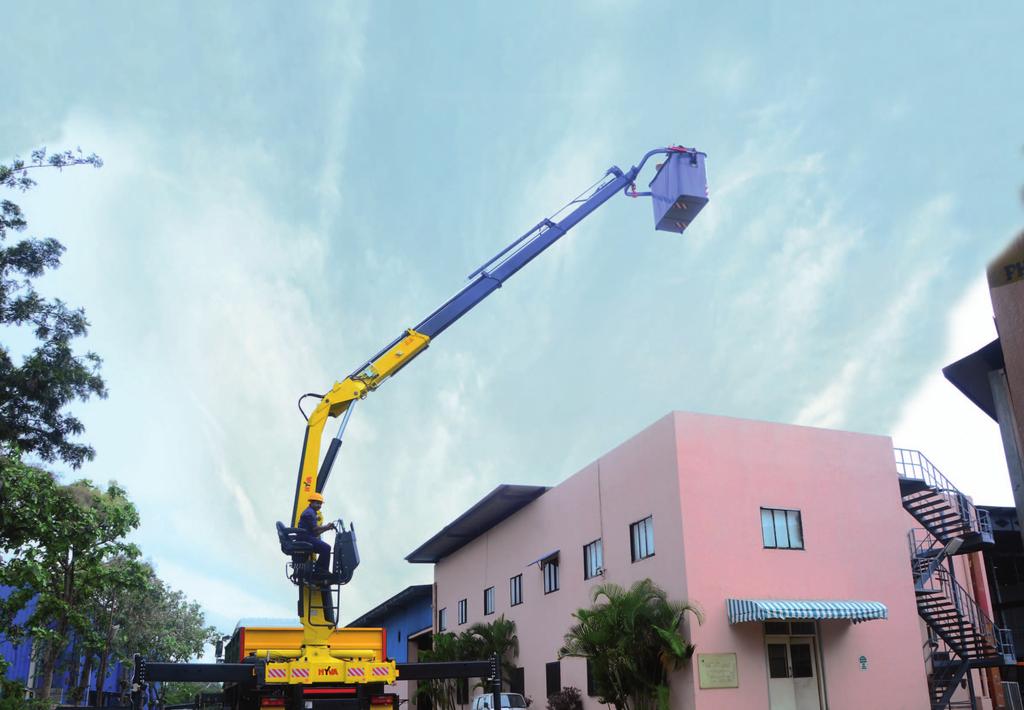 ACCESSORIES Hyva cranes can be easily adapted for custom uses with a wide range of accessories that can be easily fitted, or