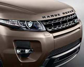 Emphasising the assertive, confident stance of the vehicle, the Black Design Pack makes Range Rover Evoque your